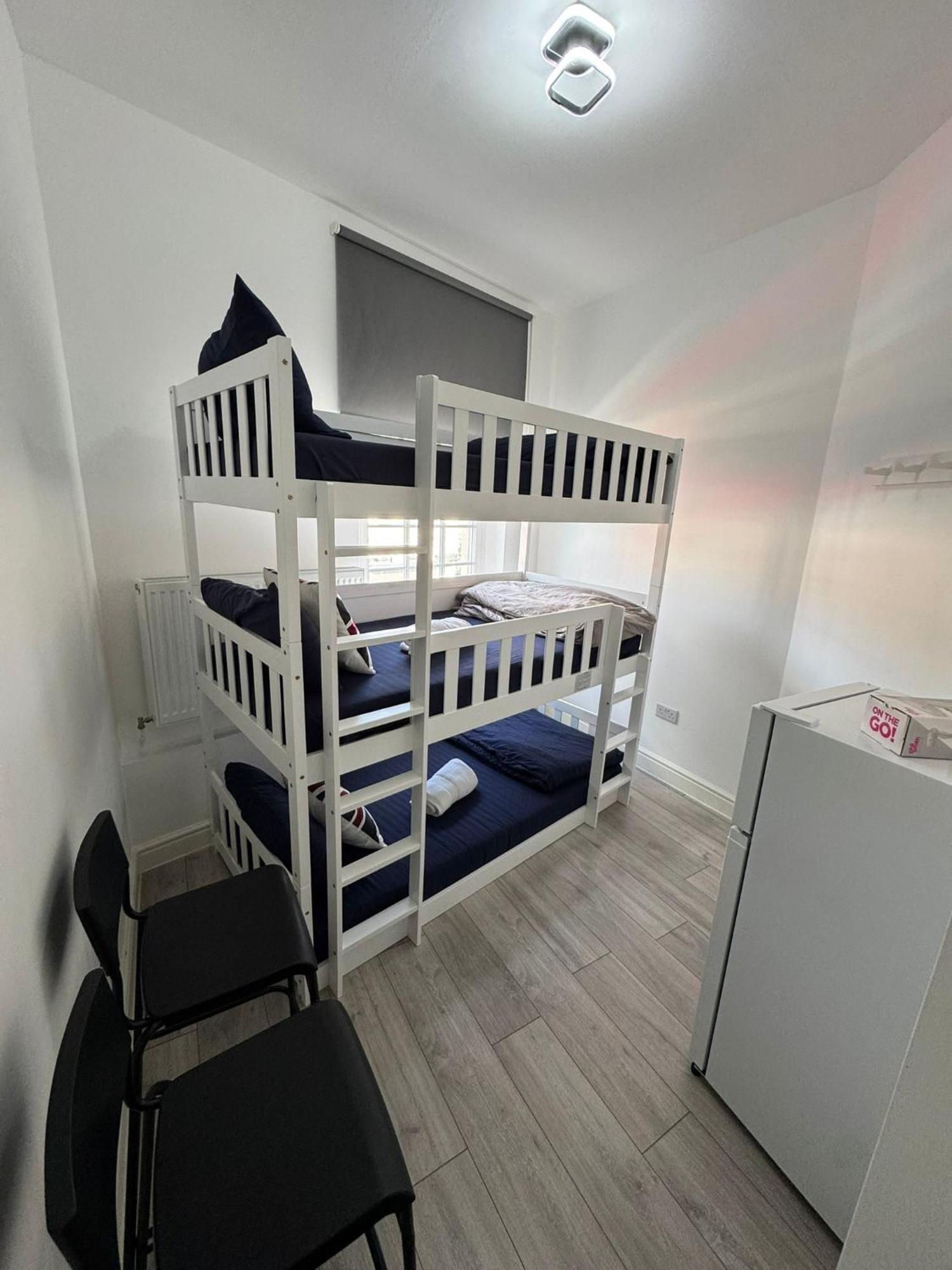 Willesden Green Budget Guesthouse London Exterior photo